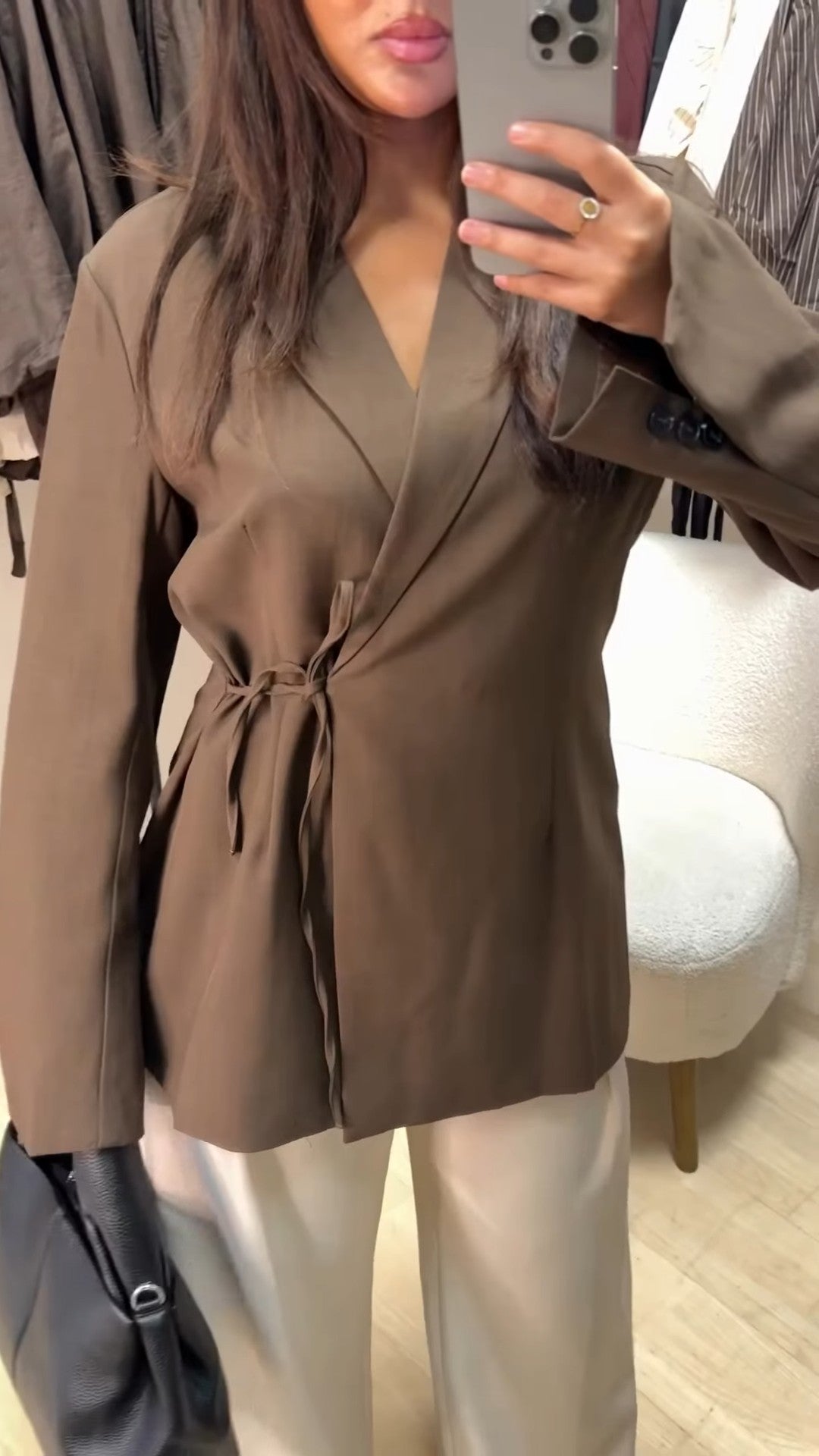 Lang blazer med bindebånd